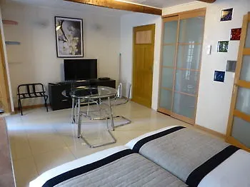 Aparthotel Ajoupa نيس فندق